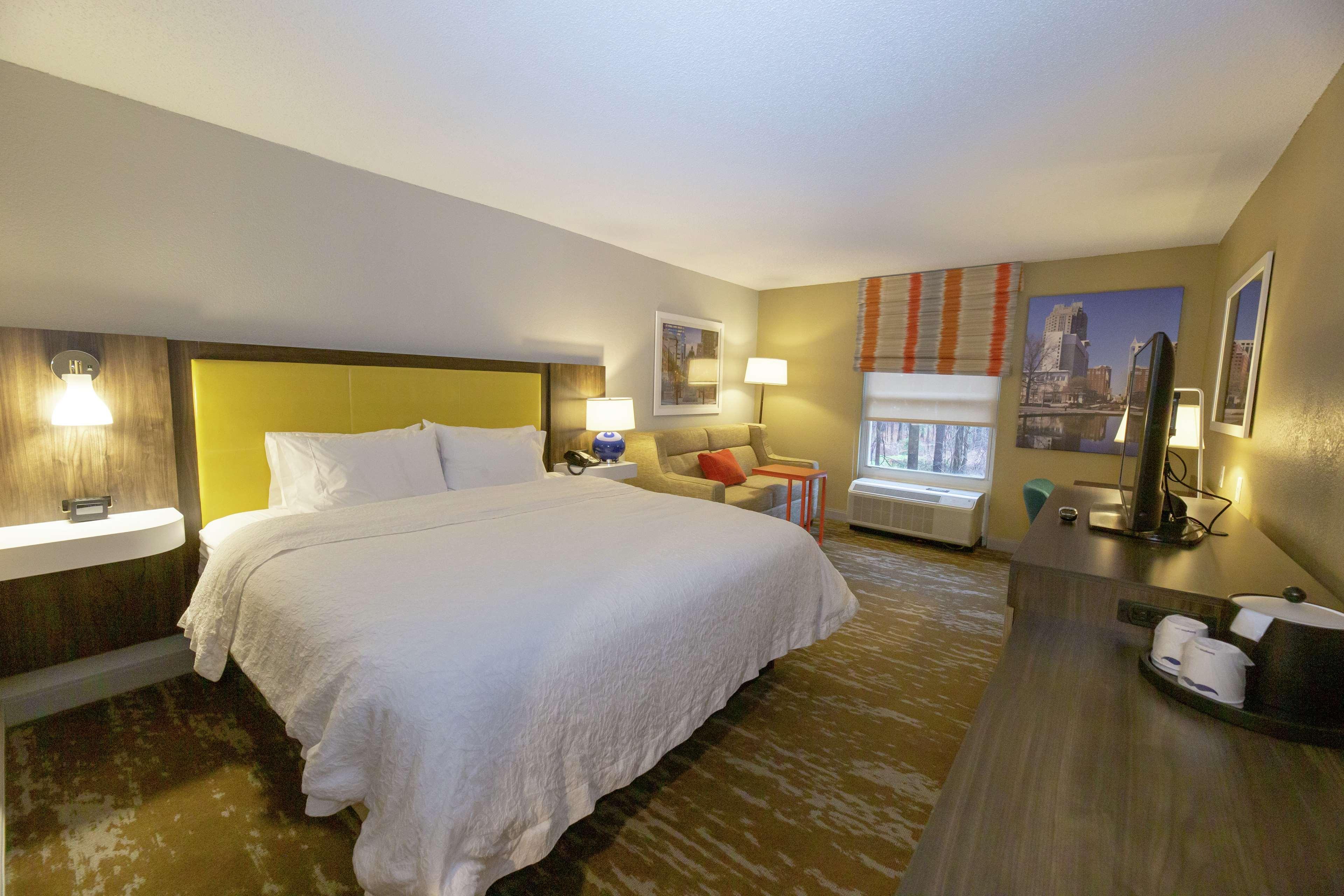 Hampton Inn & Suites Raleigh Cary Lenovo Center Esterno foto