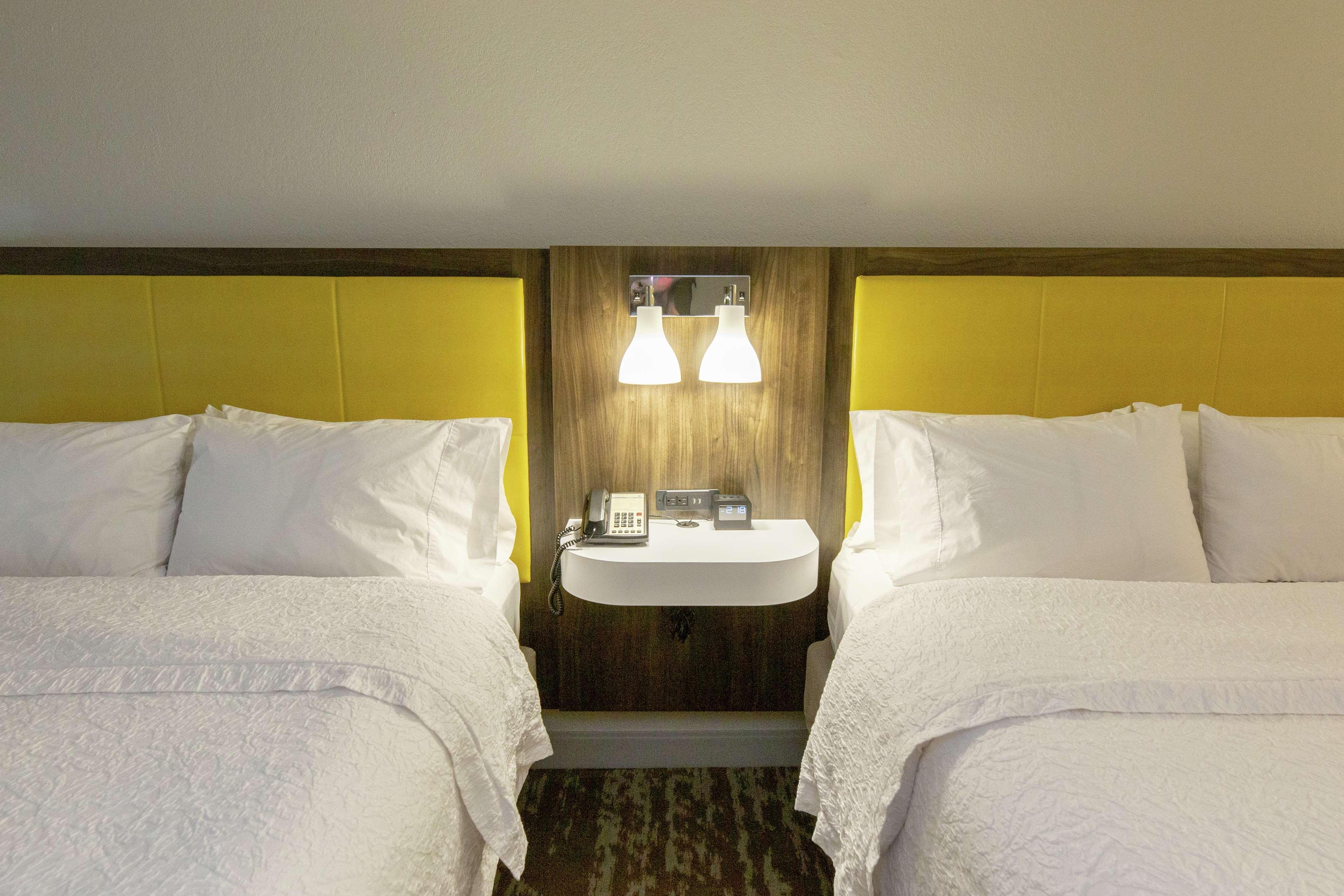 Hampton Inn & Suites Raleigh Cary Lenovo Center Esterno foto