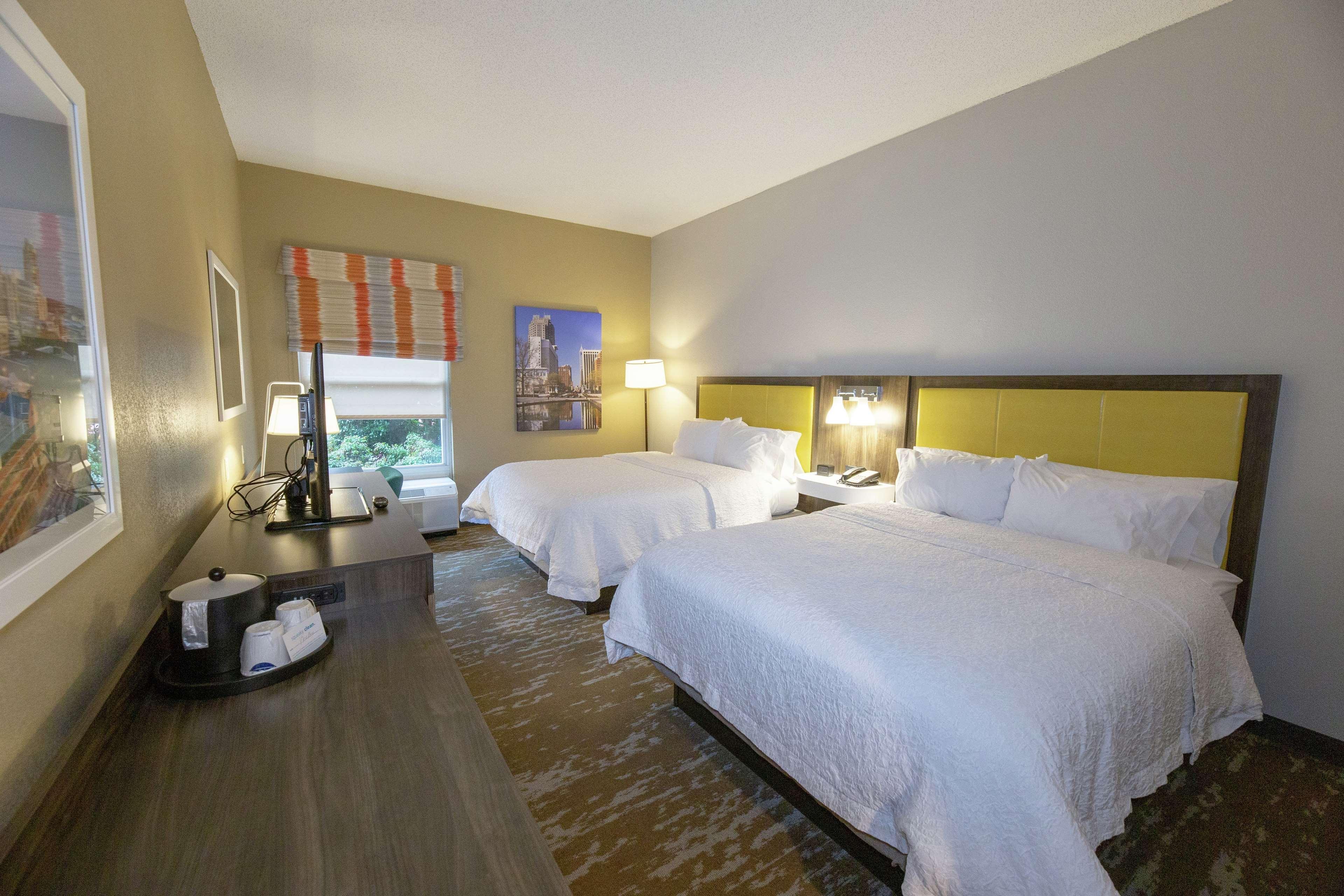 Hampton Inn & Suites Raleigh Cary Lenovo Center Esterno foto