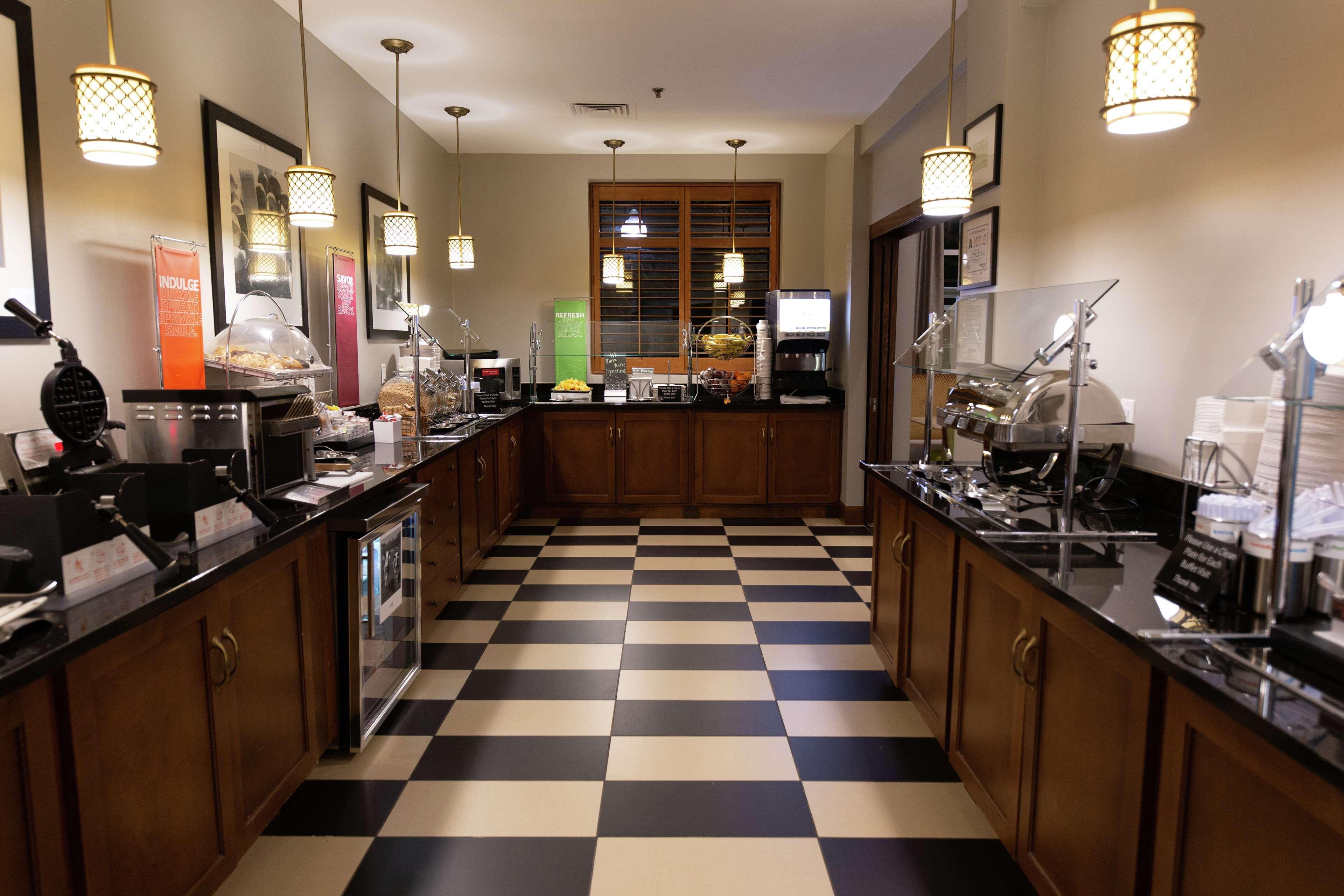 Hampton Inn & Suites Raleigh Cary Lenovo Center Esterno foto