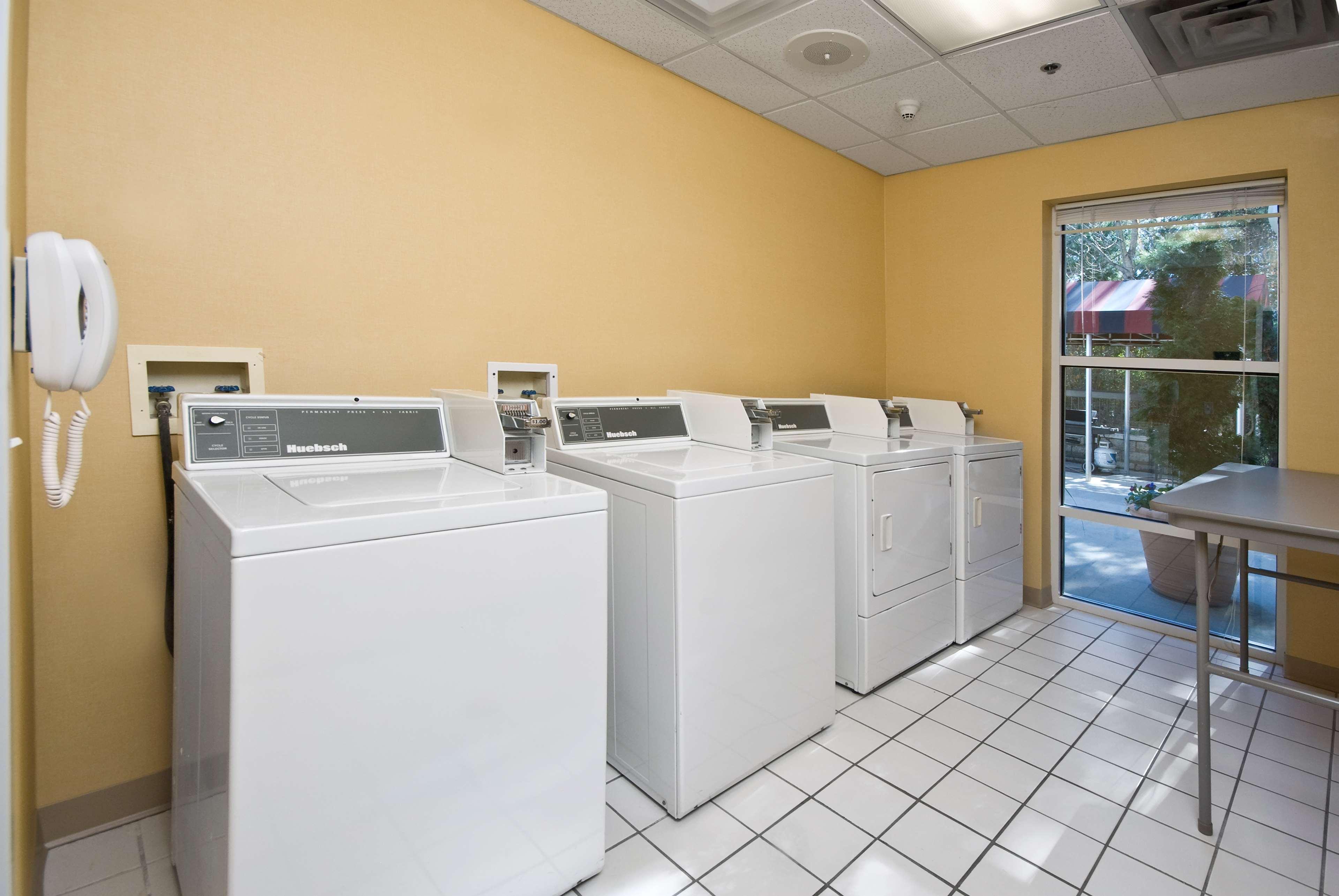 Hampton Inn & Suites Raleigh Cary Lenovo Center Esterno foto
