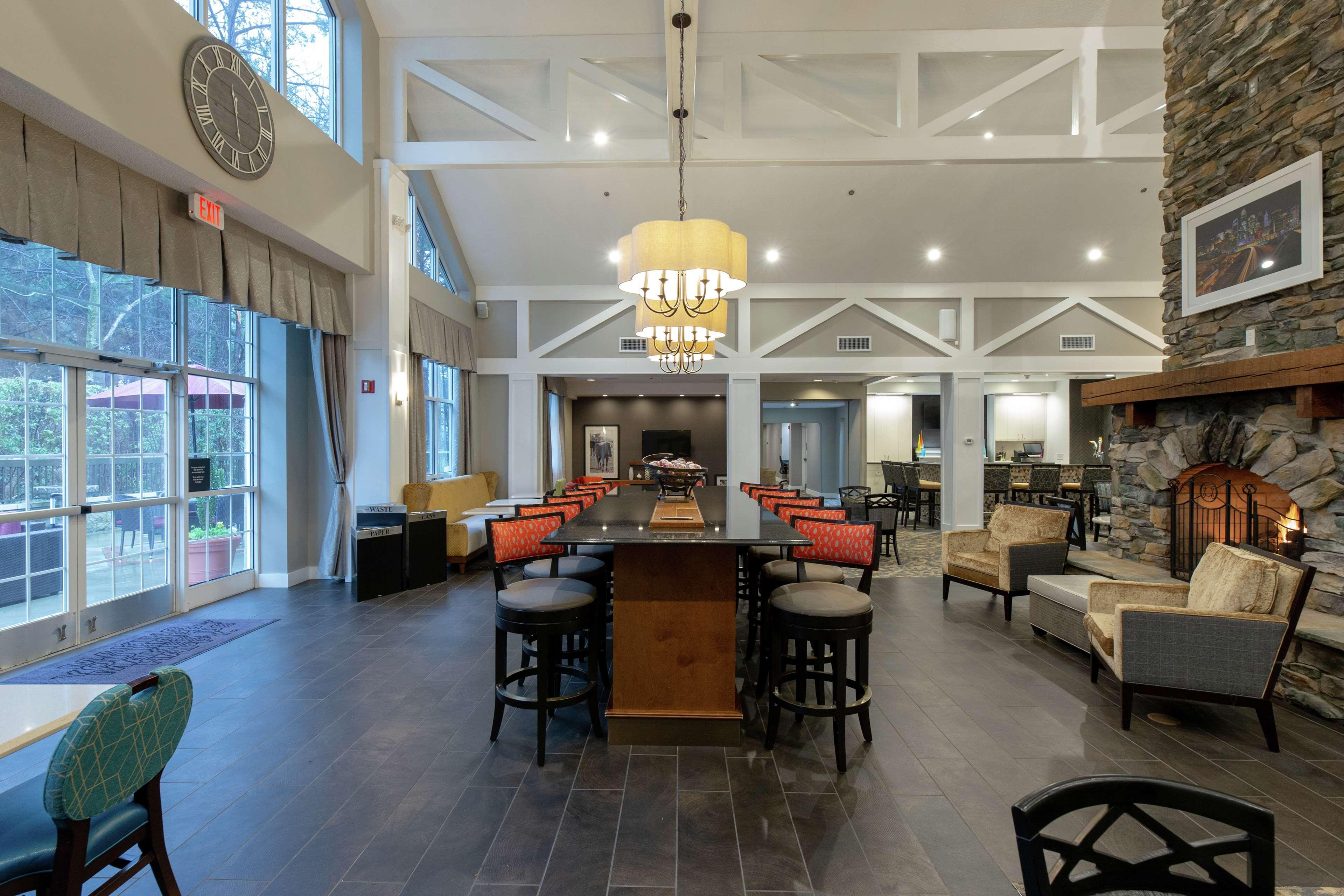 Hampton Inn & Suites Raleigh Cary Lenovo Center Esterno foto