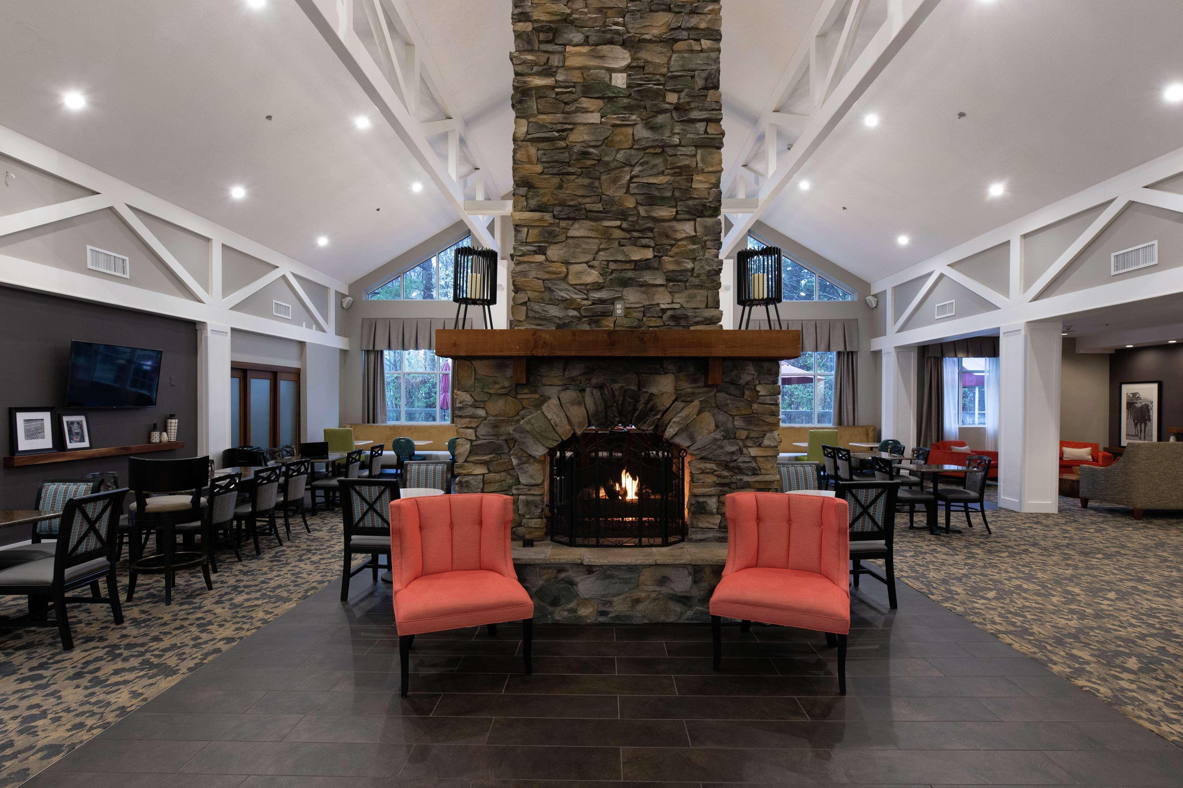 Hampton Inn & Suites Raleigh Cary Lenovo Center Esterno foto
