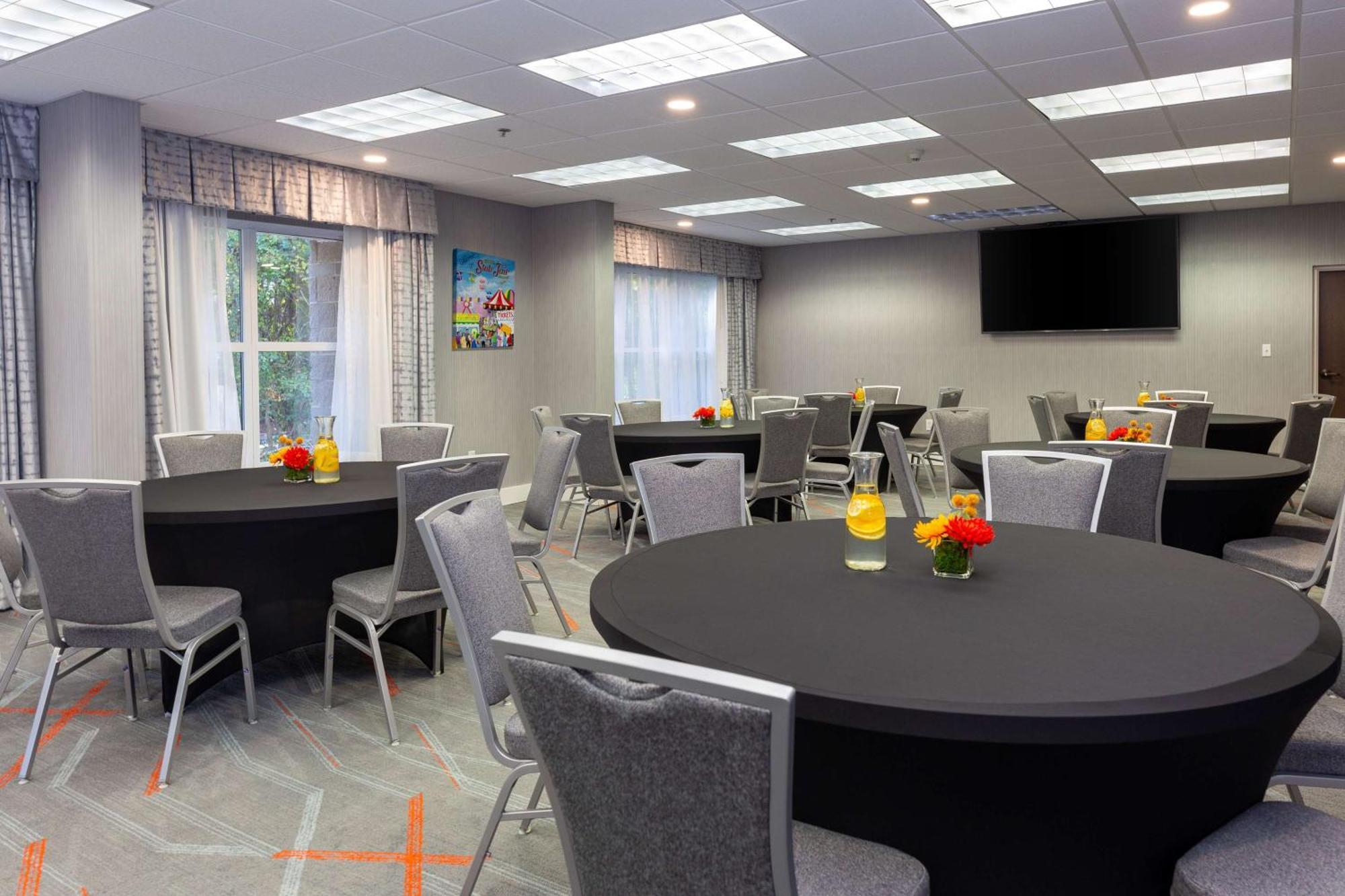 Hampton Inn & Suites Raleigh Cary Lenovo Center Esterno foto