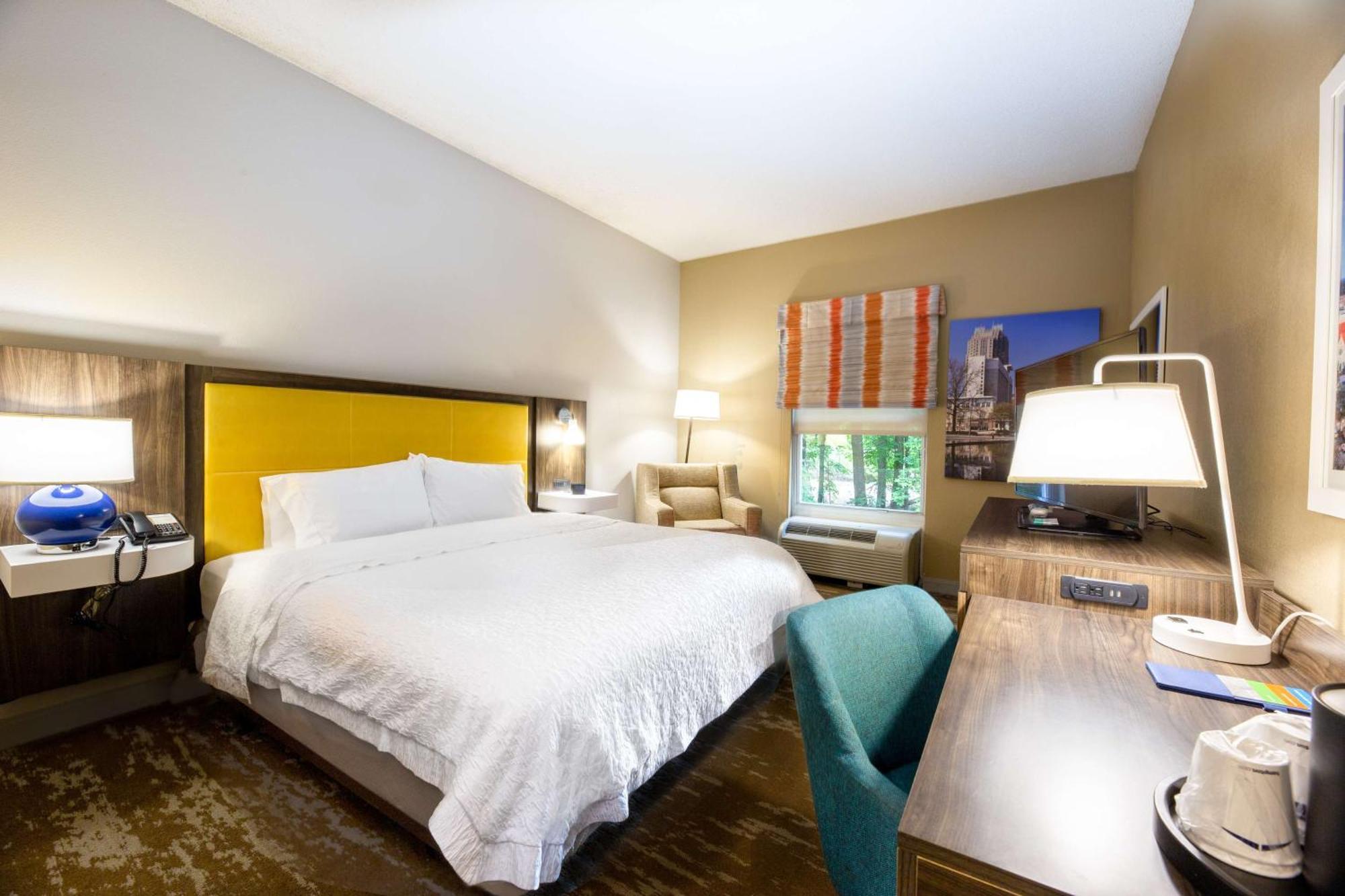 Hampton Inn & Suites Raleigh Cary Lenovo Center Esterno foto
