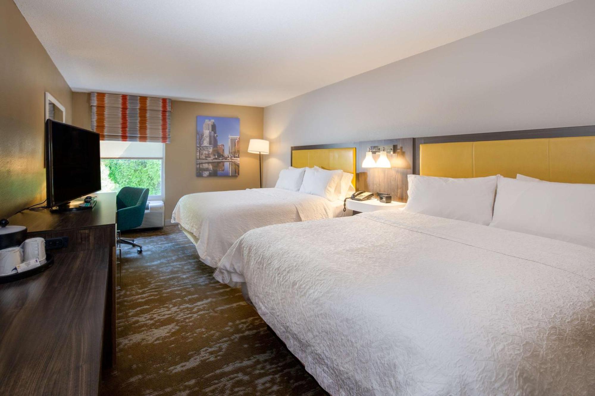 Hampton Inn & Suites Raleigh Cary Lenovo Center Esterno foto